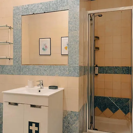 Baixa Pombalina - 4 Bedroom Apartment Lisbona Esterno foto