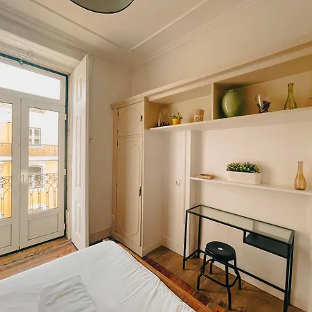 Baixa Pombalina - 4 Bedroom Apartment Lisbona Esterno foto